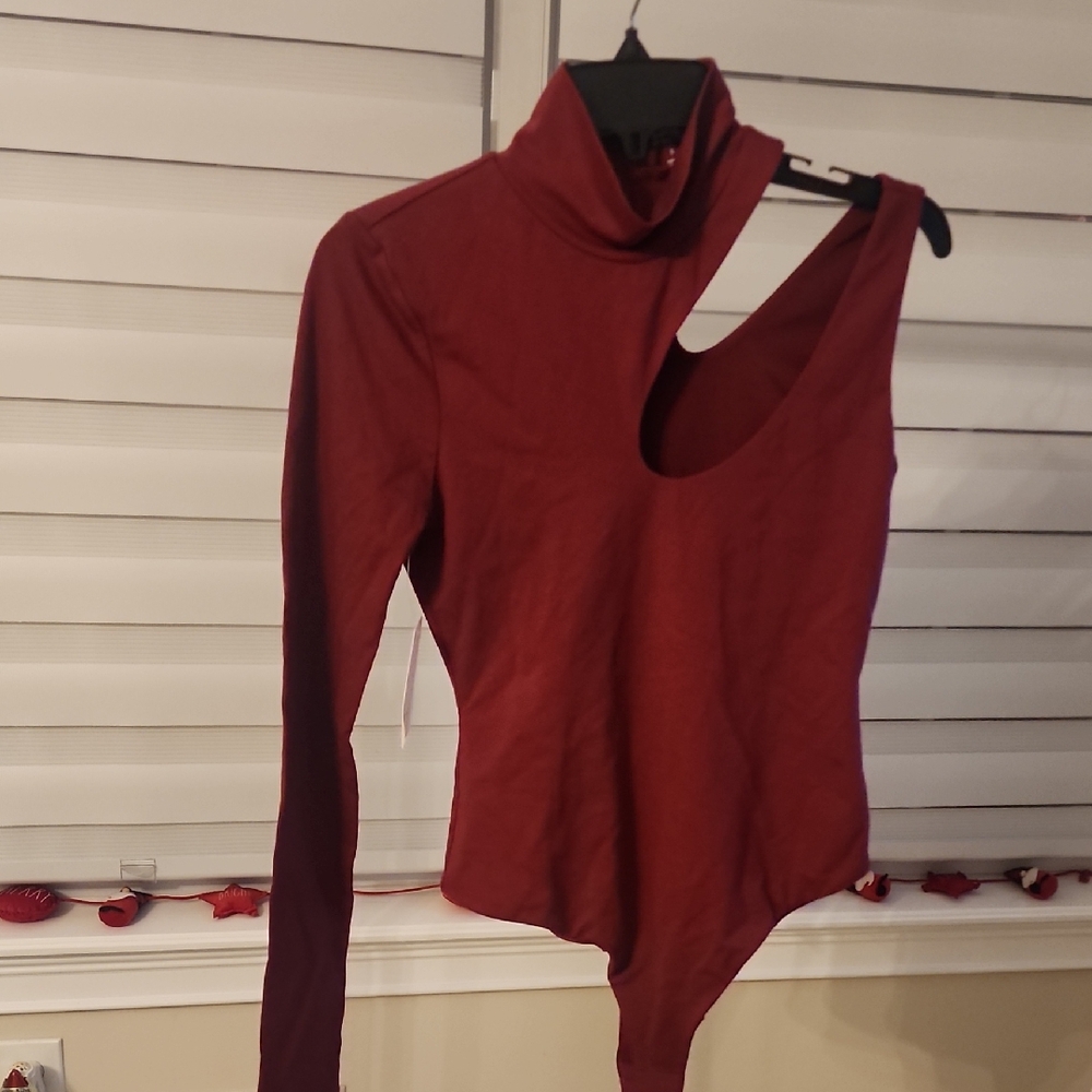 Gaze Burgundy Long One Sleeve Bodysuit Size S